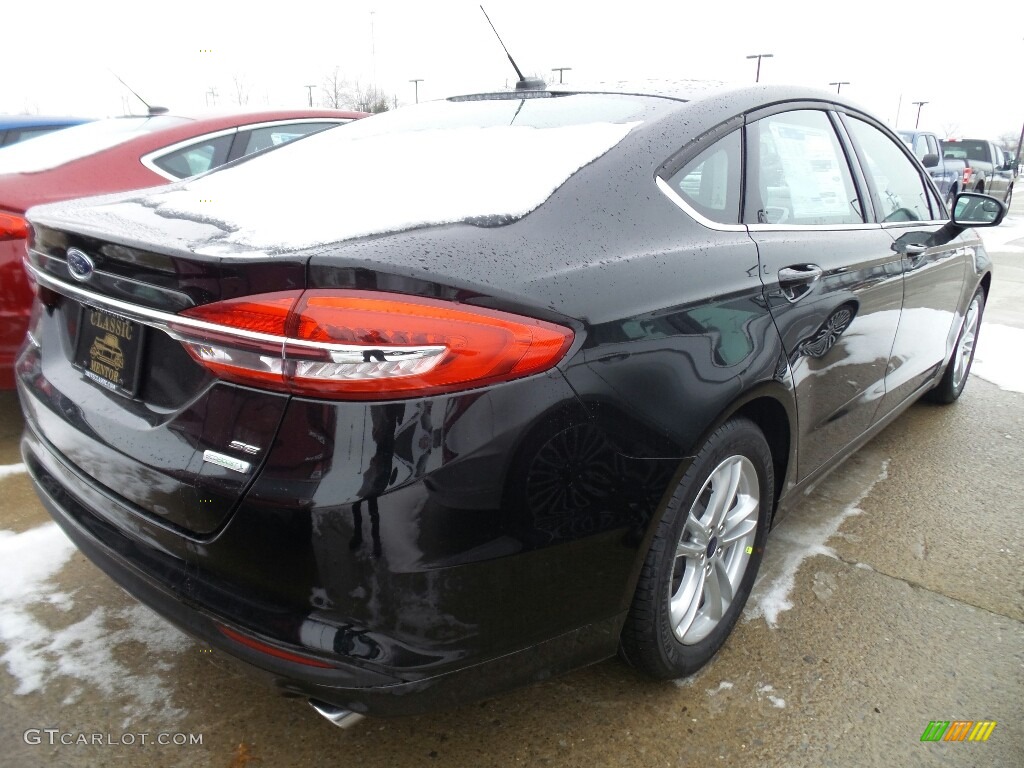 2018 Fusion SE - Shadow Black / Ebony photo #3