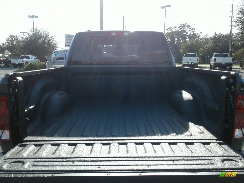 2018 1500 Express Quad Cab - Brilliant Black Crystal Pearl / Black/Diesel Gray photo #19