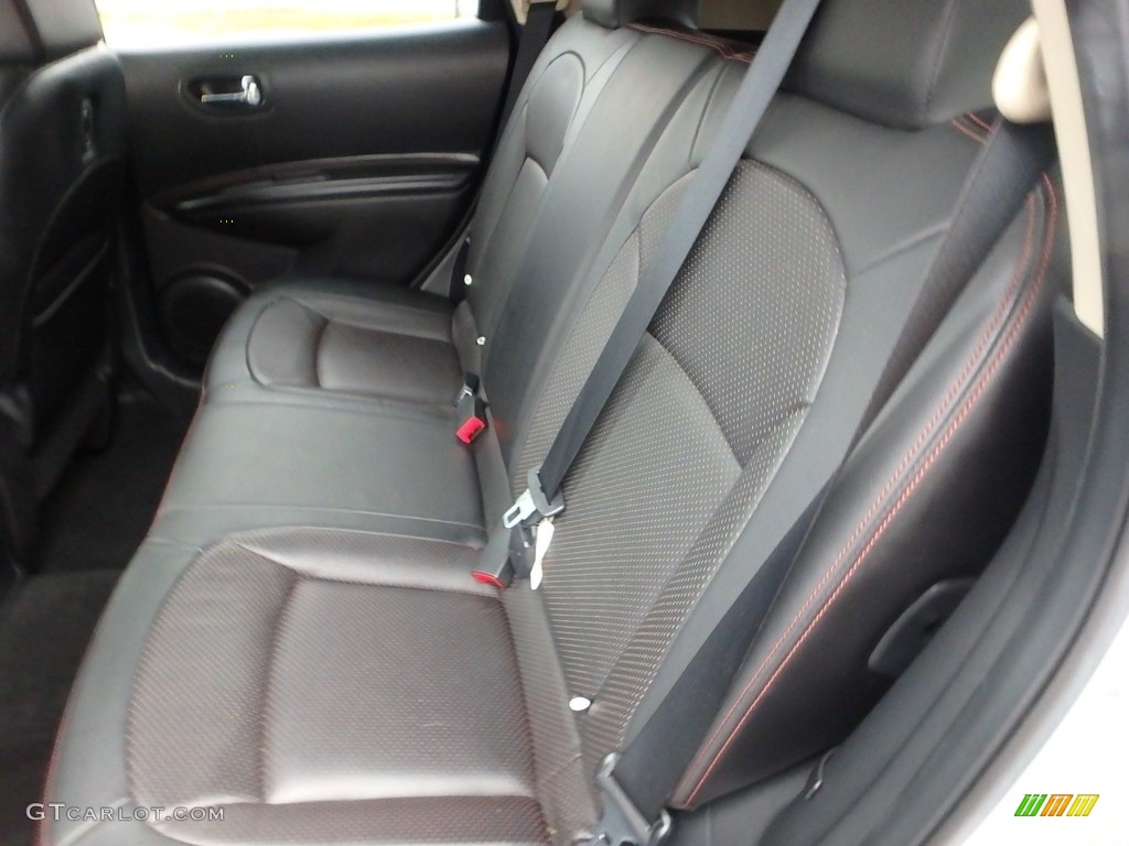2011 Rogue SV AWD - Silver Ice Metallic / Black photo #9