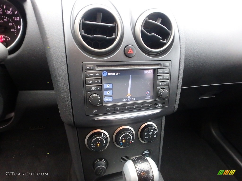2011 Rogue SV AWD - Silver Ice Metallic / Black photo #13