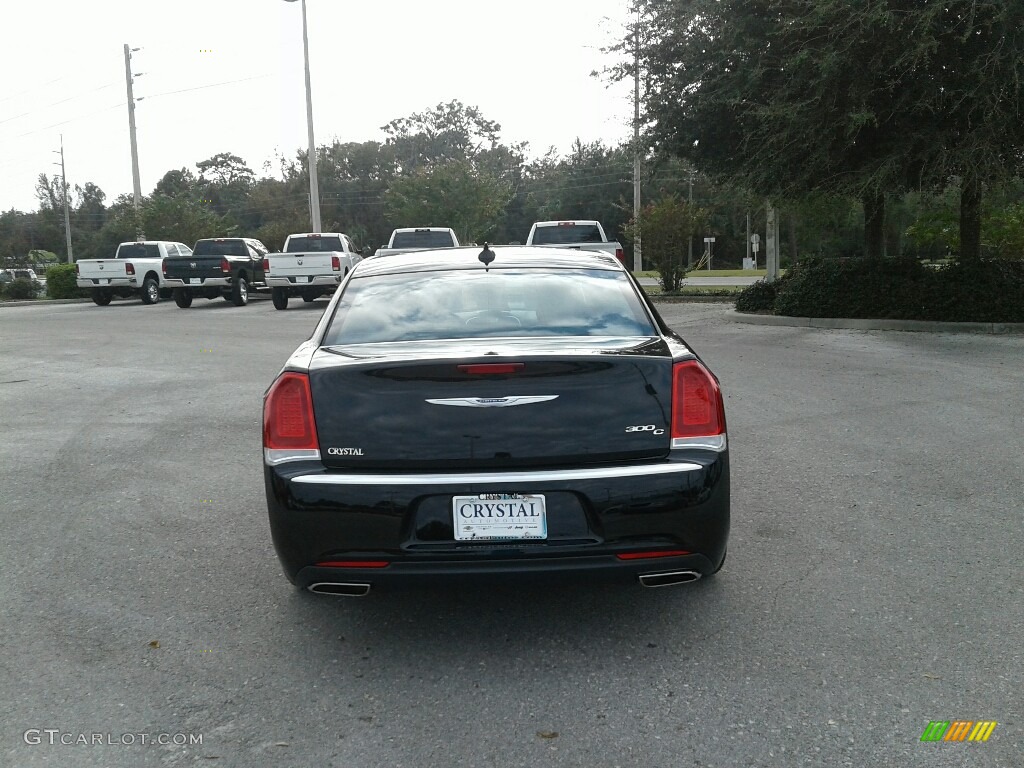 2018 300 C - Gloss Black / Deep Mocha photo #4