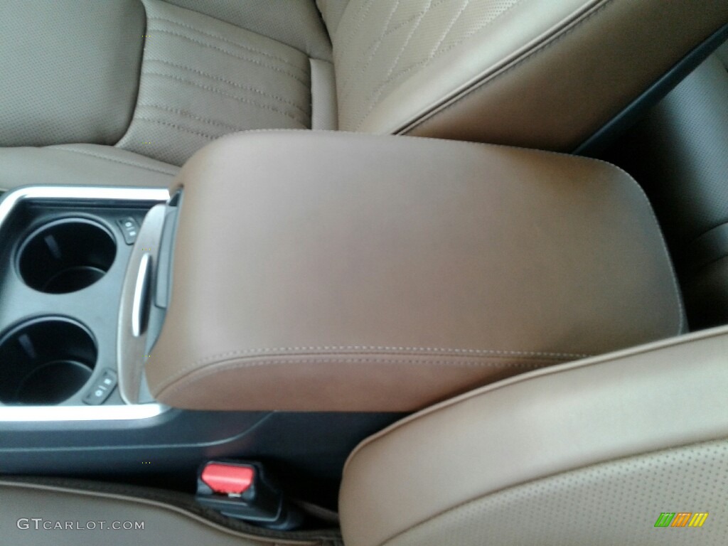 2018 300 C - Gloss Black / Deep Mocha photo #18