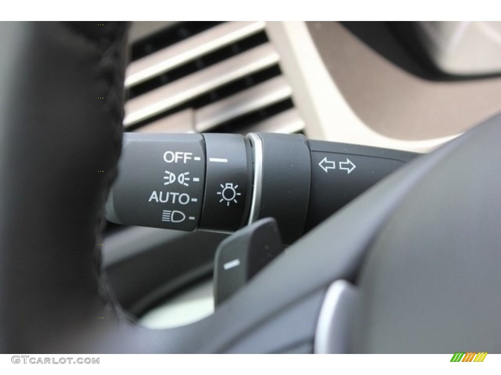 2018 Acura ILX Technology Plus Controls Photo #124476771