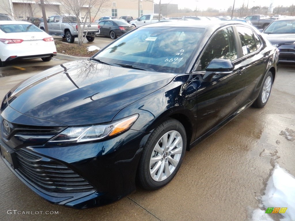 2018 Camry LE - Galactic Aqua Mica / Black photo #1