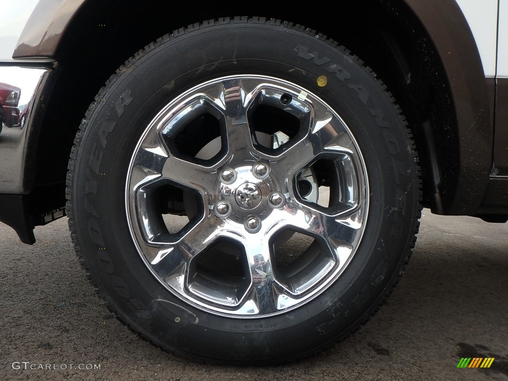 2018 1500 Laramie Crew Cab 4x4 - Bright White / Black photo #9