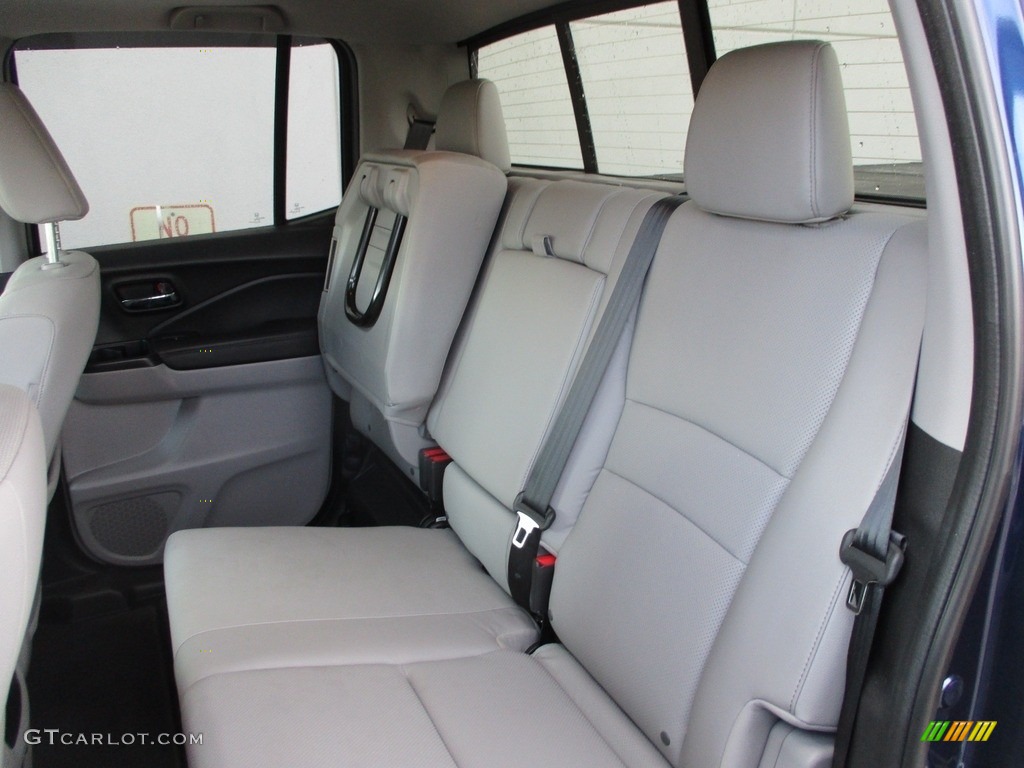 2017 Ridgeline RTL-E AWD - Obsidian Blue Pearl / Gray photo #13