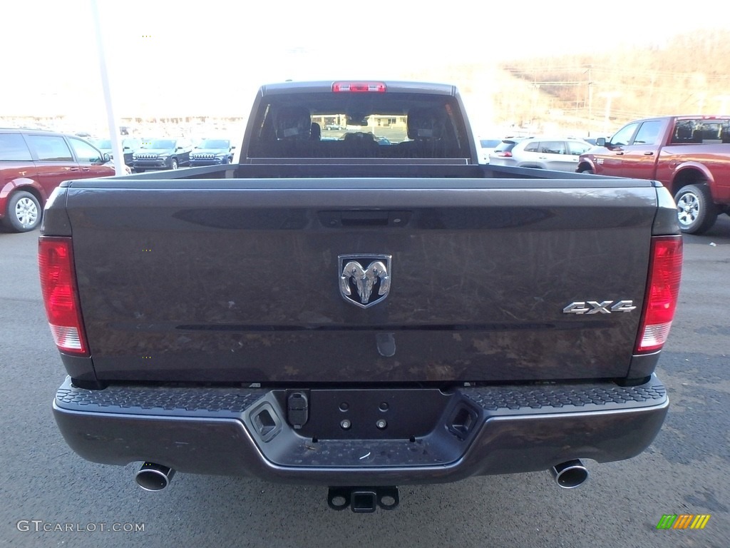 2018 1500 Express Quad Cab 4x4 - Granite Crystal Metallic / Black/Diesel Gray photo #4