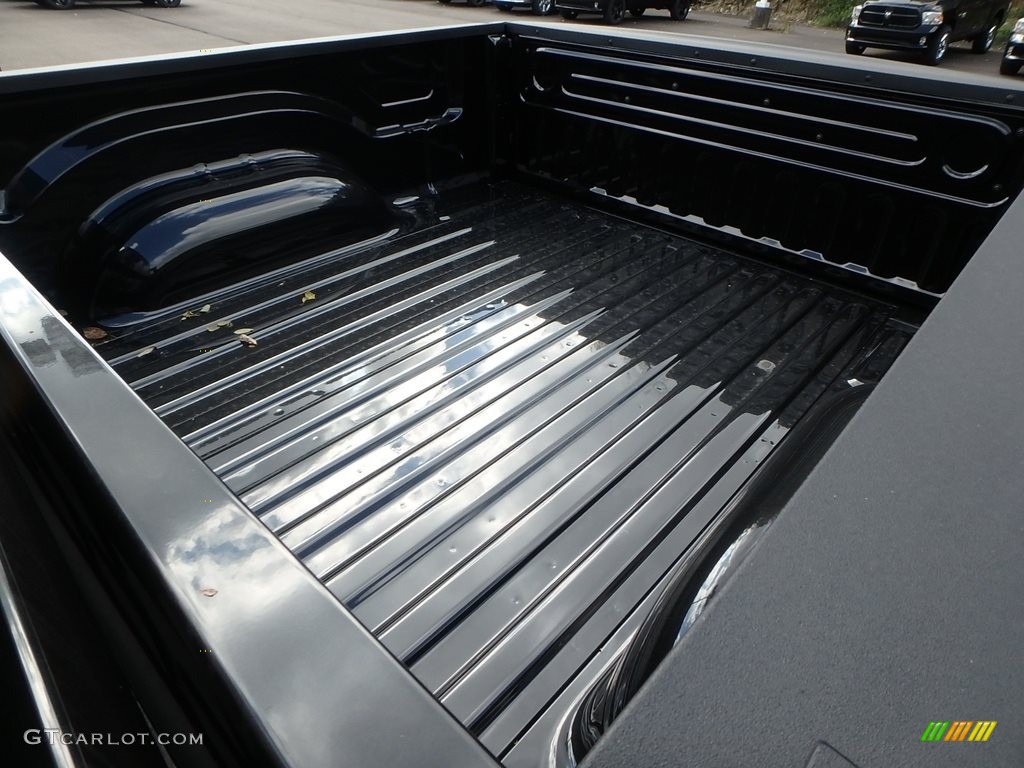 2018 1500 Express Quad Cab 4x4 - Granite Crystal Metallic / Black/Diesel Gray photo #20
