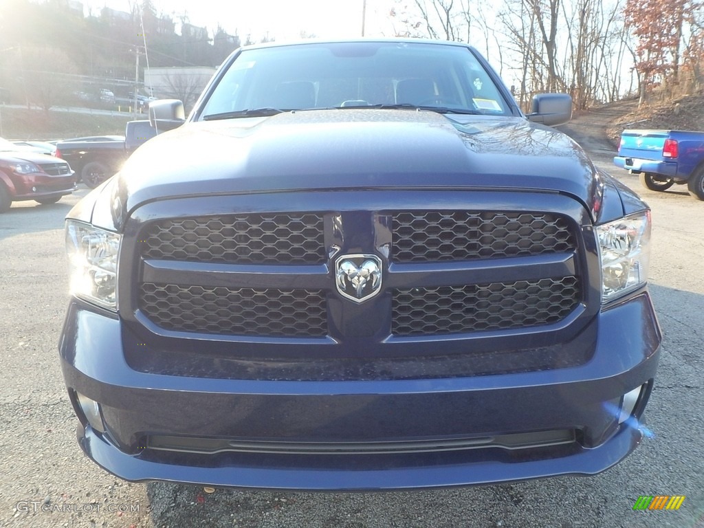 2018 1500 Express Quad Cab 4x4 - True Blue Pearl / Black/Diesel Gray photo #8