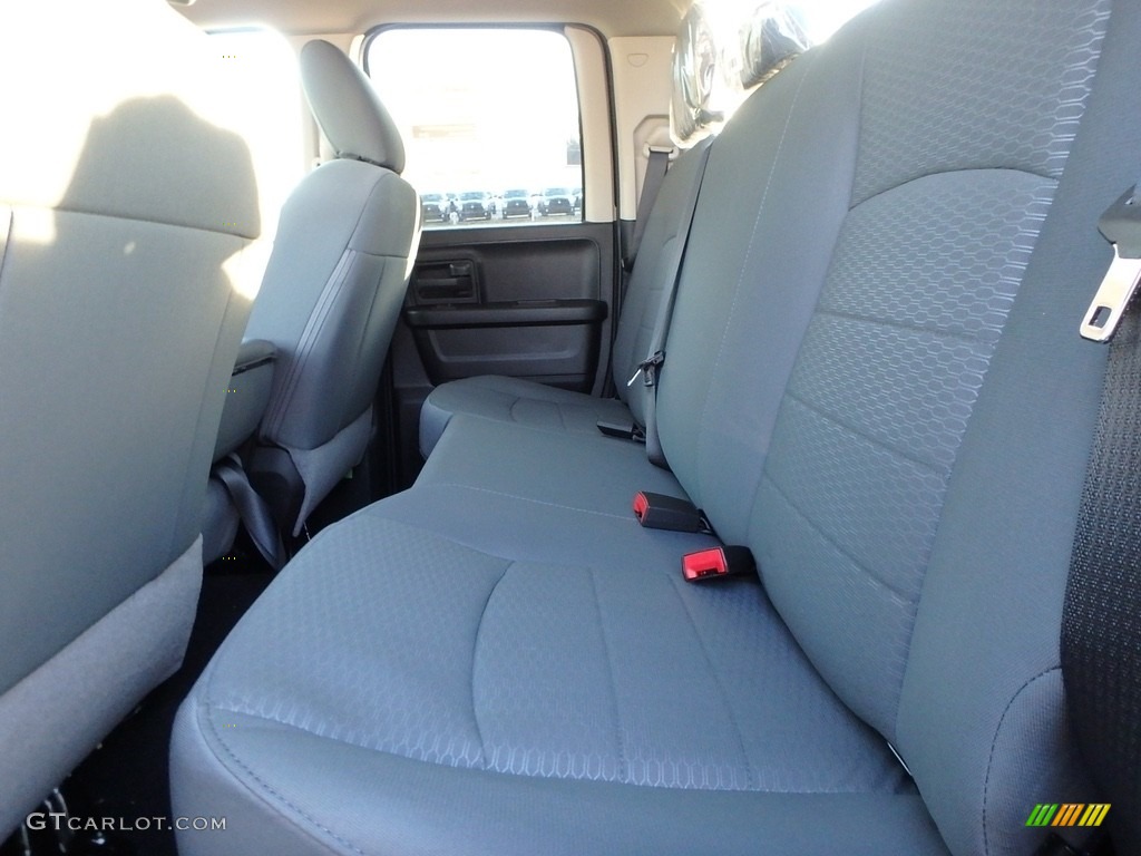 2018 1500 Express Quad Cab 4x4 - True Blue Pearl / Black/Diesel Gray photo #11
