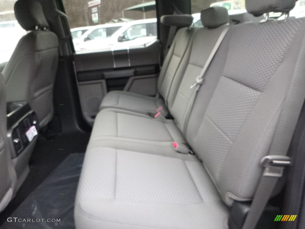 2018 F150 XLT SuperCrew 4x4 - Ingot Silver / Earth Gray photo #9