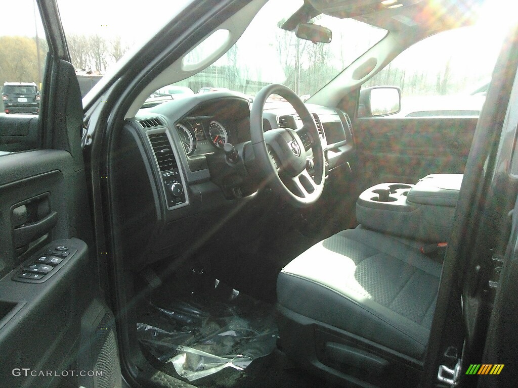 2018 1500 Express Crew Cab 4x4 - Granite Crystal Metallic / Black/Diesel Gray photo #5