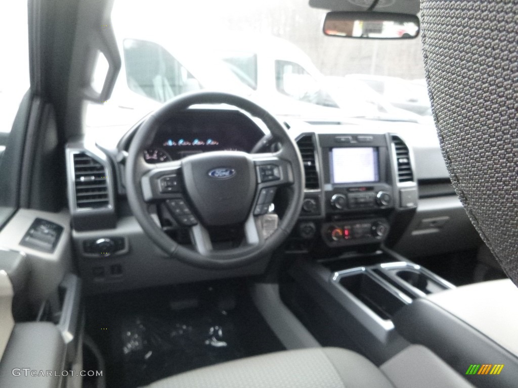 2018 F150 XLT SuperCrew 4x4 - Ingot Silver / Earth Gray photo #10