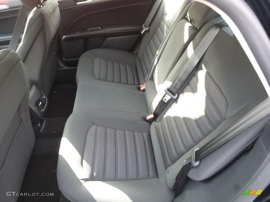 2018 Fusion Hybrid SE - Shadow Black / Ebony photo #8