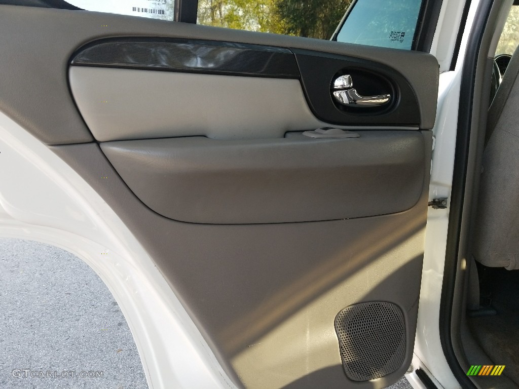 2006 Envoy SLE - Summit White / Light Gray photo #13