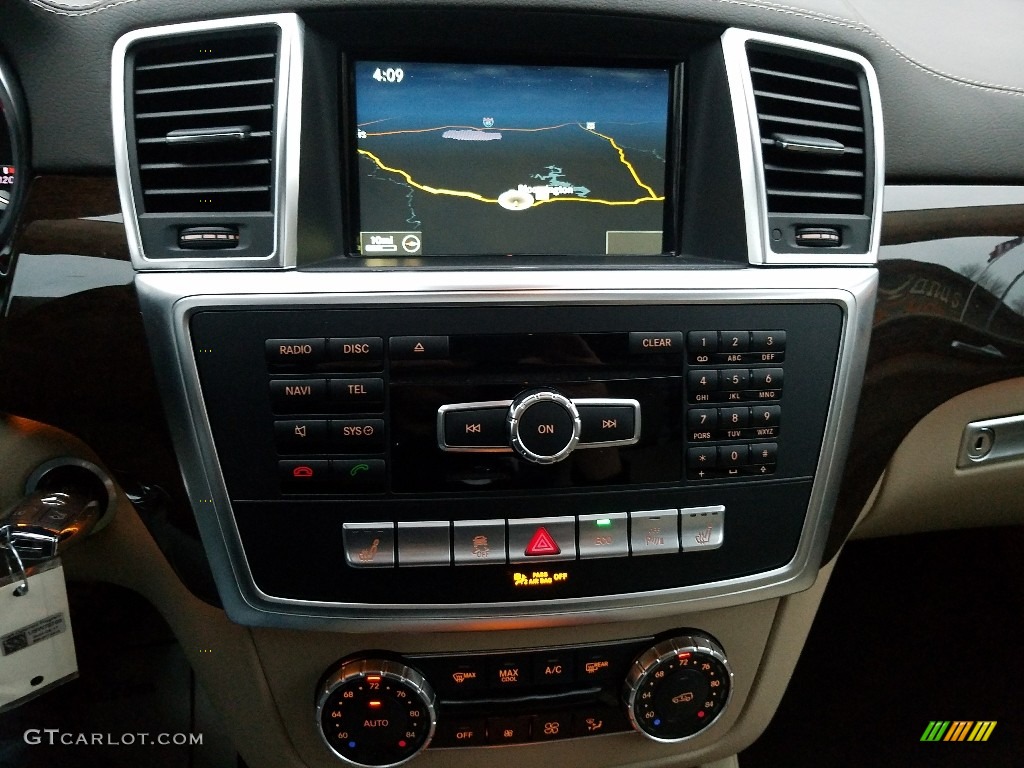 2015 GL 450 4Matic - Polar White / Almond Beige/Mocha photo #25