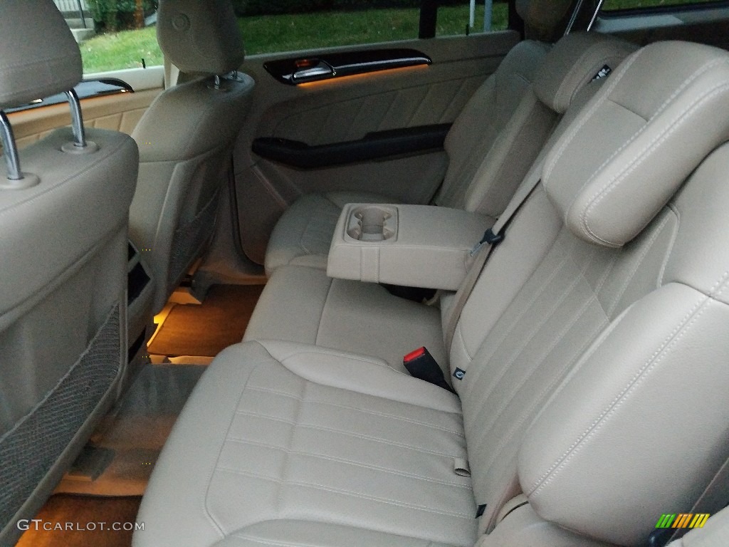 2015 GL 450 4Matic - Polar White / Almond Beige/Mocha photo #43