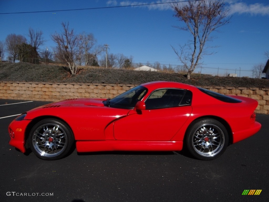 1997 Viper GTS - Viper Red / Black photo #5