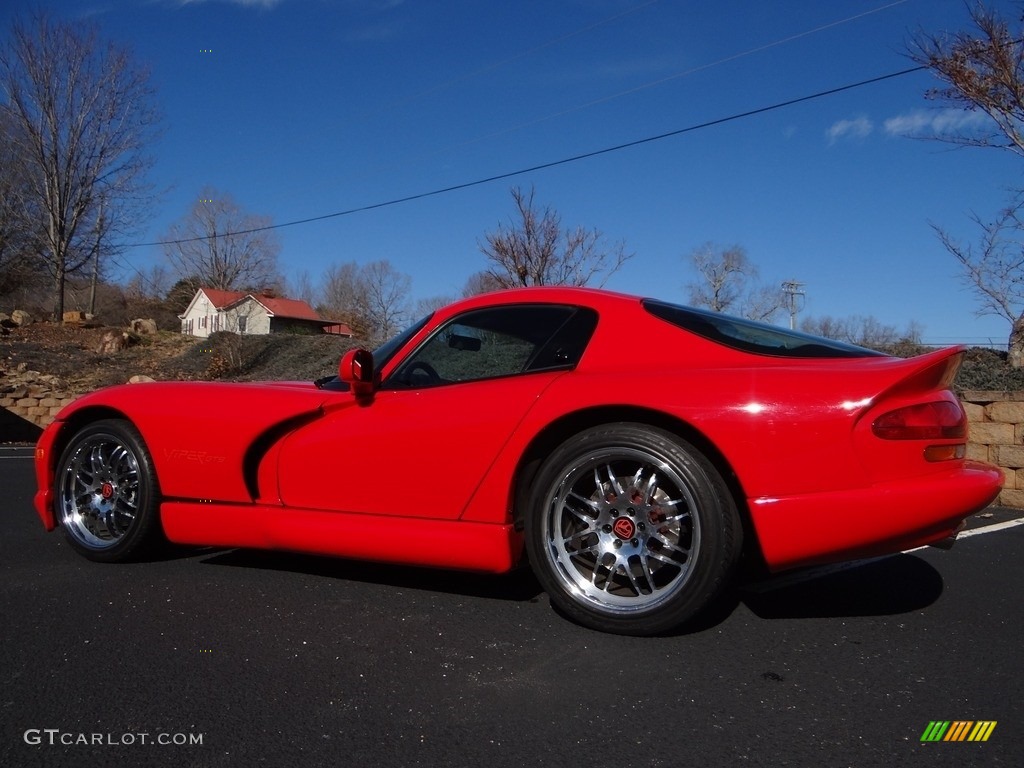 1997 Viper GTS - Viper Red / Black photo #6