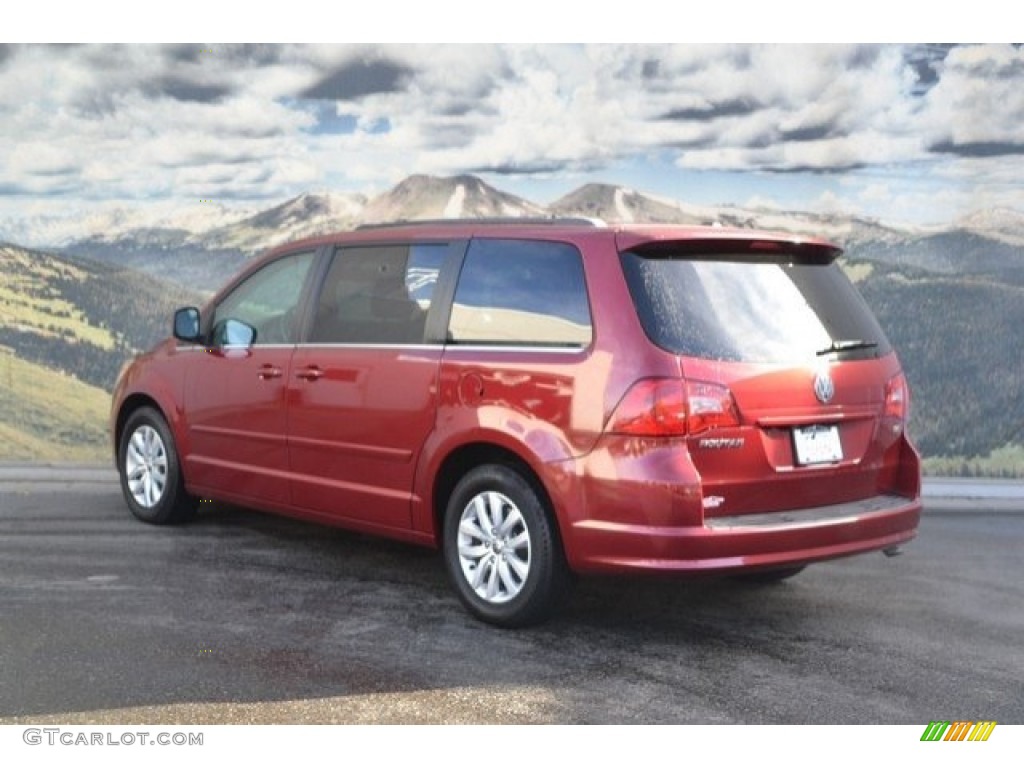 2012 Routan SE - Deep Claret Red Metallic / Aero Gray photo #8