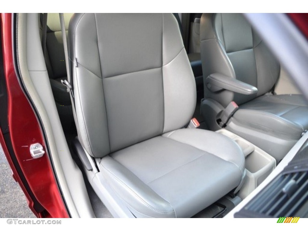 2012 Routan SE - Deep Claret Red Metallic / Aero Gray photo #18