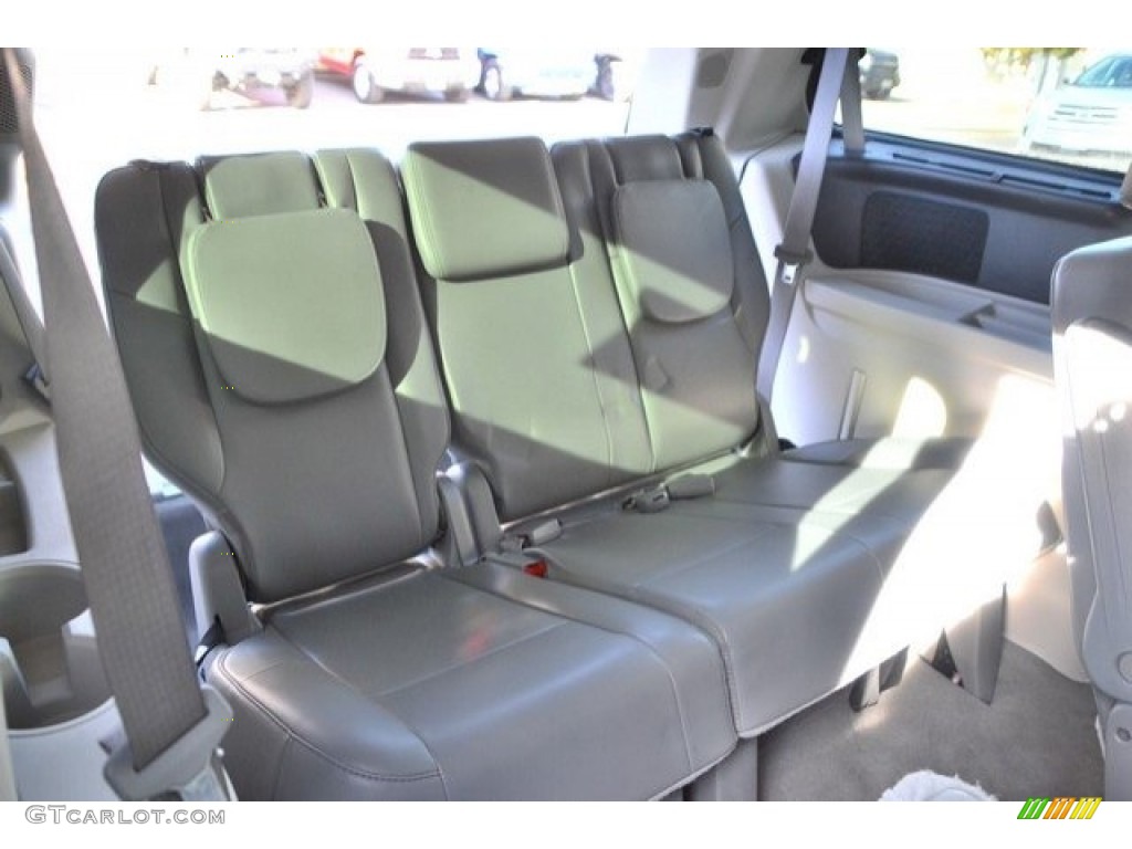2012 Routan SE - Deep Claret Red Metallic / Aero Gray photo #25