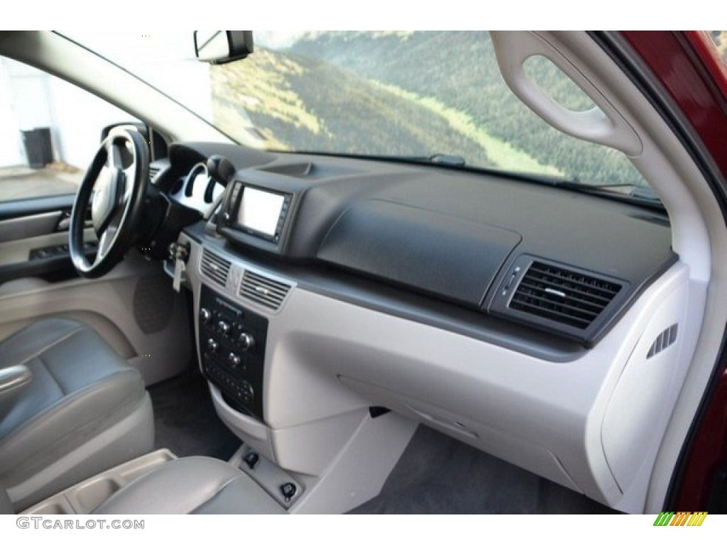2012 Routan SE - Deep Claret Red Metallic / Aero Gray photo #26