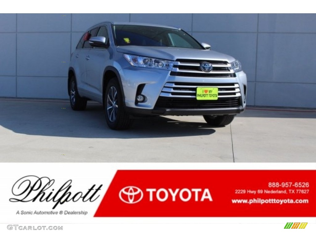 Celestial Silver Metallic Toyota Highlander