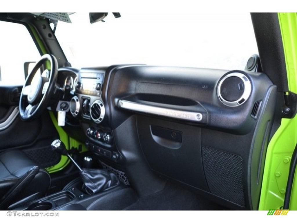 2012 Wrangler Unlimited Rubicon 4x4 - Gecko Green / Black/Dark Saddle photo #16