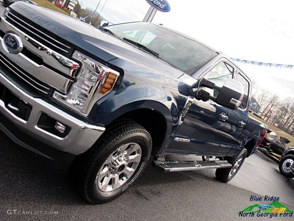 2018 F250 Super Duty Lariat Crew Cab 4x4 - Blue Jeans / Camel photo #36