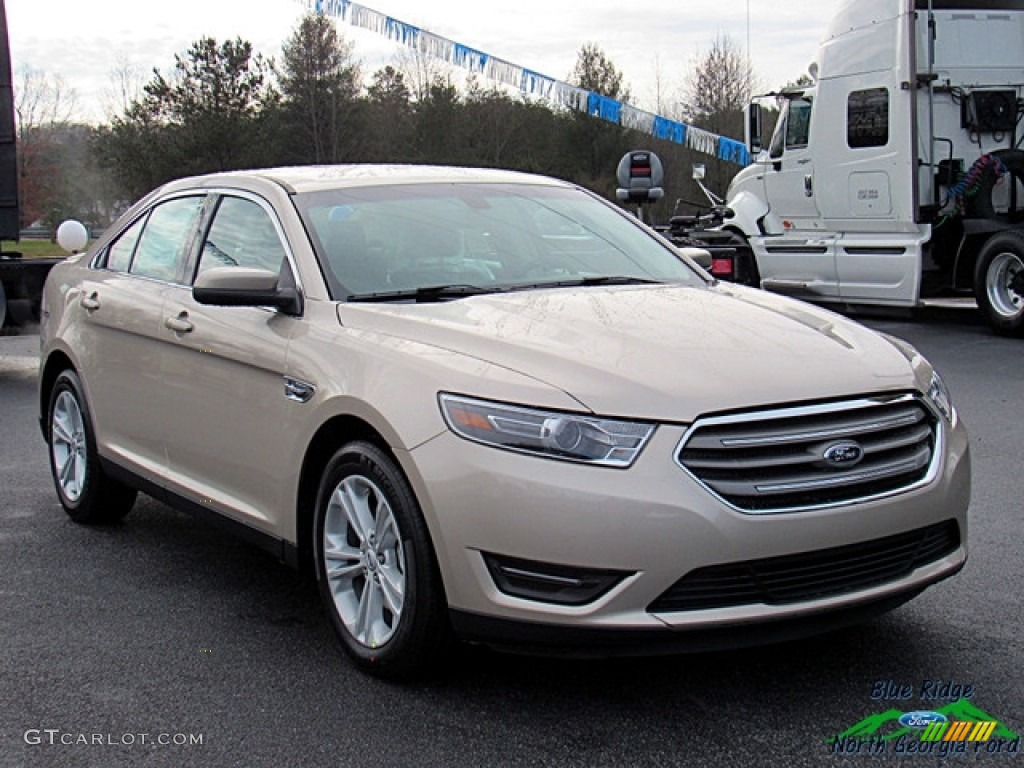 2018 Taurus SEL - White Gold / Dune photo #7