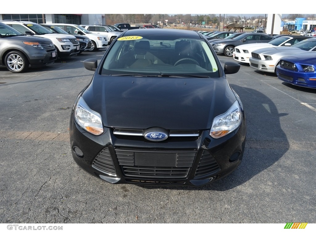 2013 Focus S Sedan - Tuxedo Black / Charcoal Black photo #22