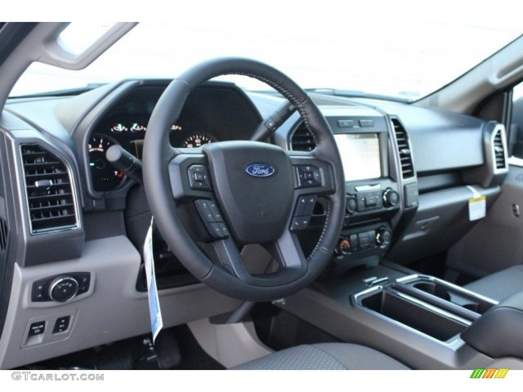 2018 F150 XLT SuperCrew - Ingot Silver / Earth Gray photo #10