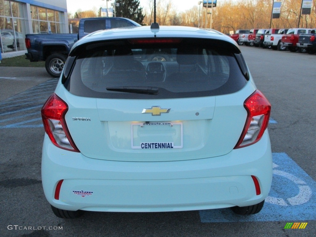 2018 Spark LS - Mint / Jet Black photo #3