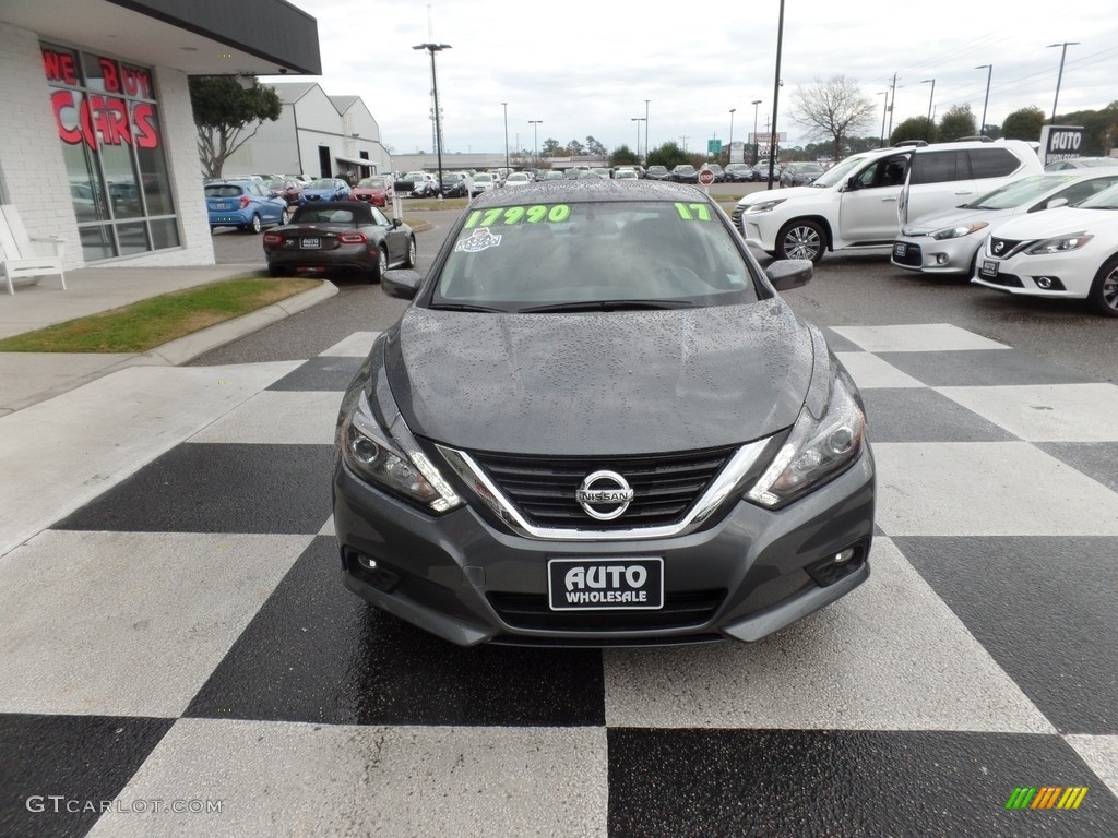2017 Altima 2.5 SR - Gun Metallic / Charcoal photo #2