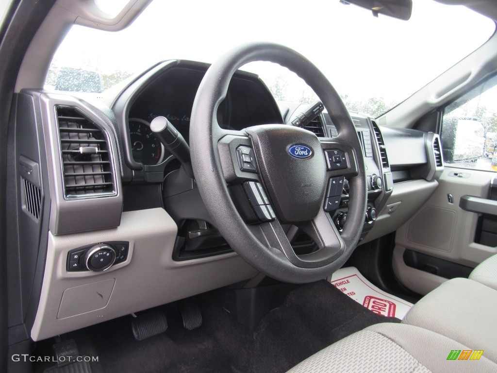 2017 F150 XLT SuperCrew - Oxford White / Light Camel photo #24