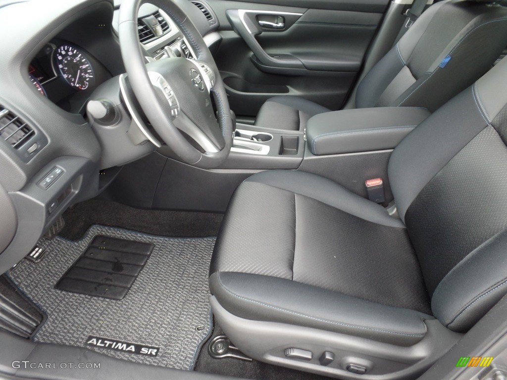 2017 Altima 2.5 SR - Gun Metallic / Charcoal photo #11