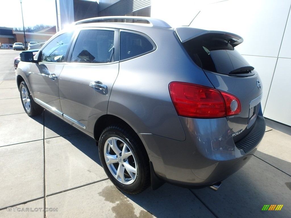 2011 Rogue SV AWD - Platinum Graphite / Black photo #3