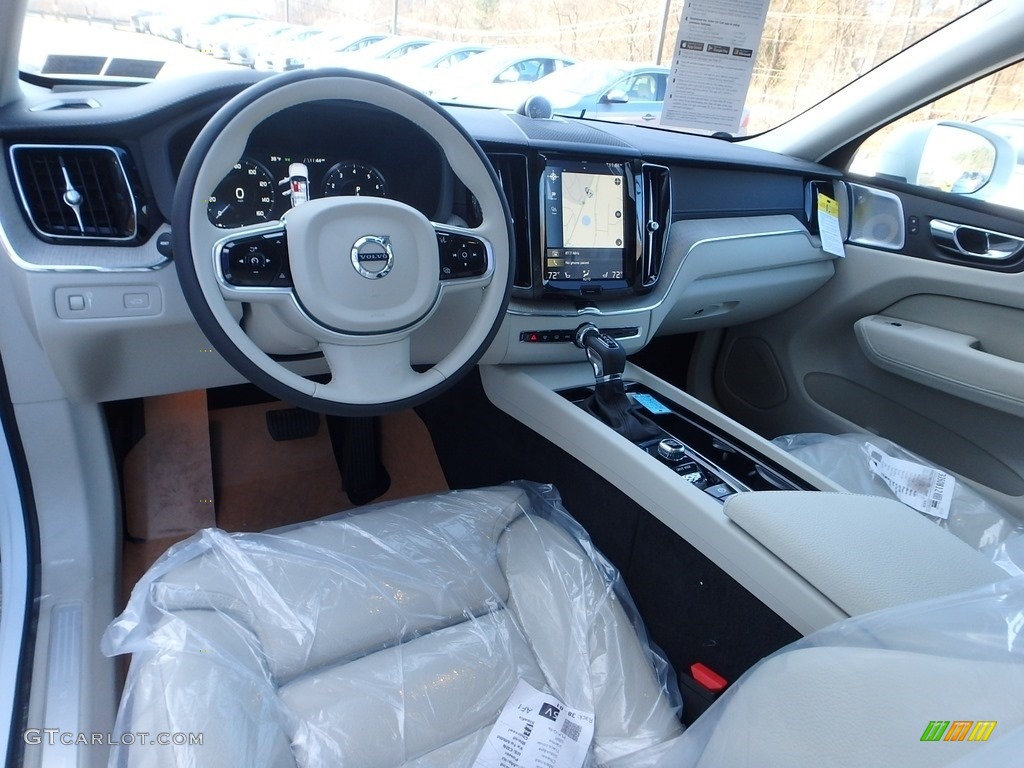 Blonde Interior 2018 Volvo XC60 T6 AWD Inscription Photo #124509855