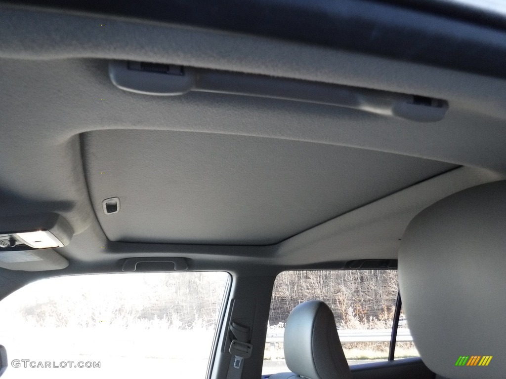 2015 4Runner Limited 4x4 - Blizzard White / Sand Beige photo #10