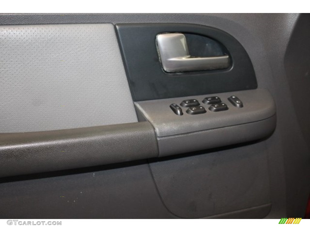 2003 Expedition XLT - Laser Red Tinted Metallic / Flint Grey photo #9