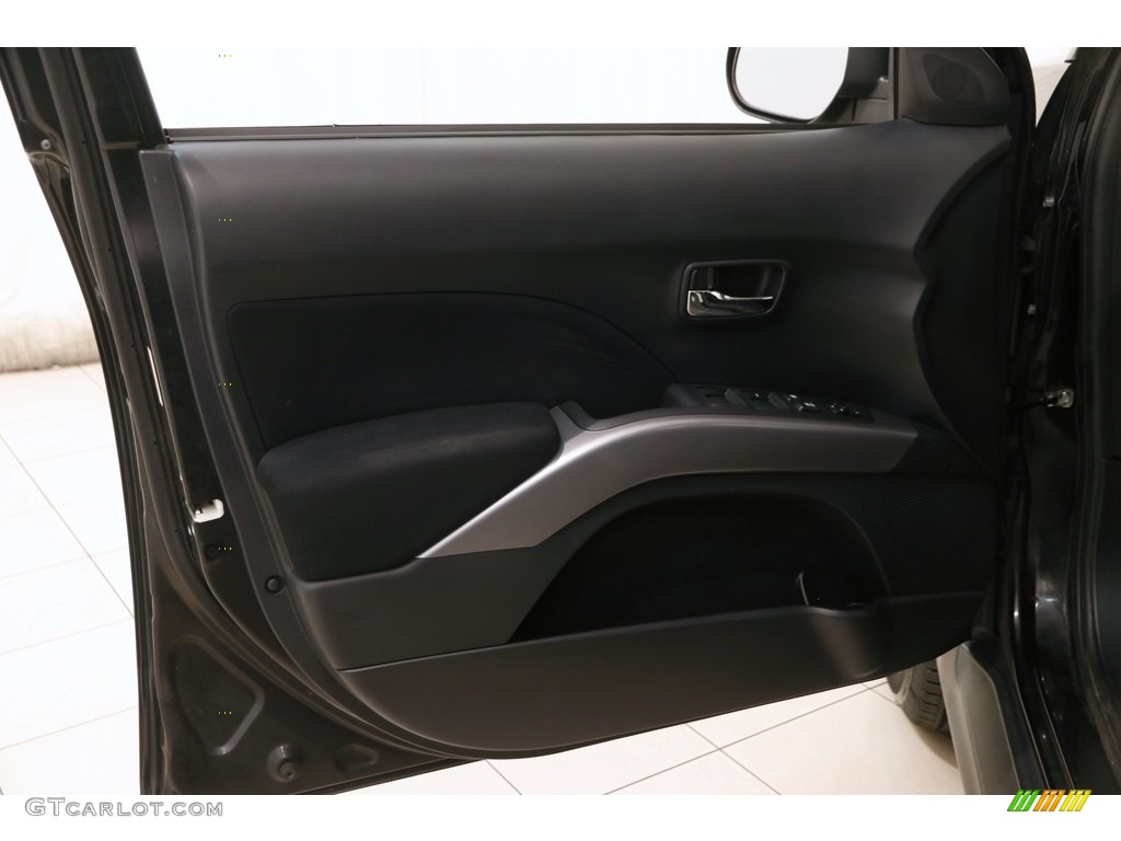 2010 Outlander ES - Labrador Black Pearl / Black photo #4