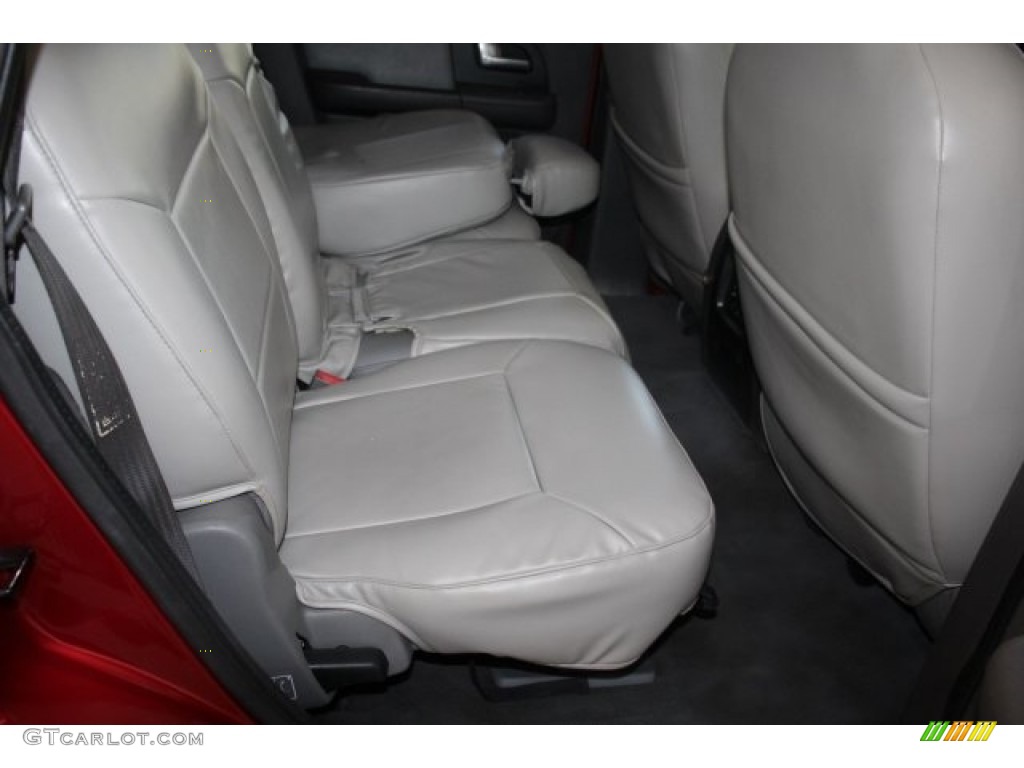 2003 Expedition XLT - Laser Red Tinted Metallic / Flint Grey photo #26