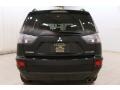 2010 Labrador Black Pearl Mitsubishi Outlander ES  photo #16