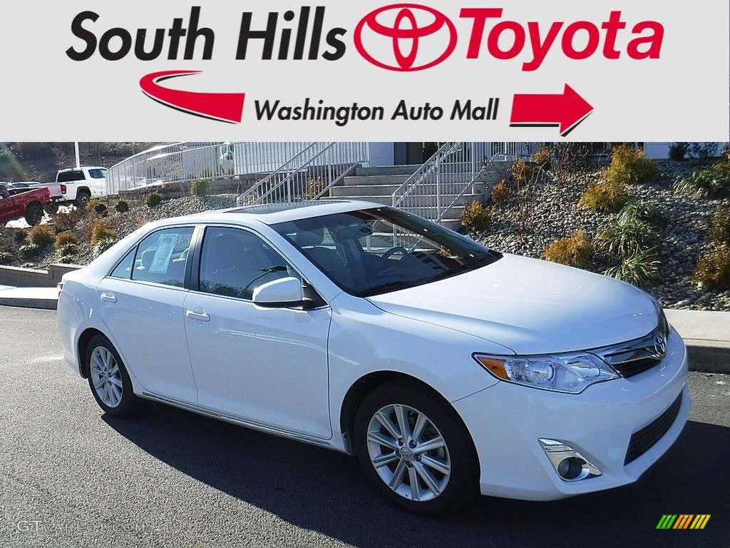 2014 Camry XLE V6 - Super White / Ivory photo #1