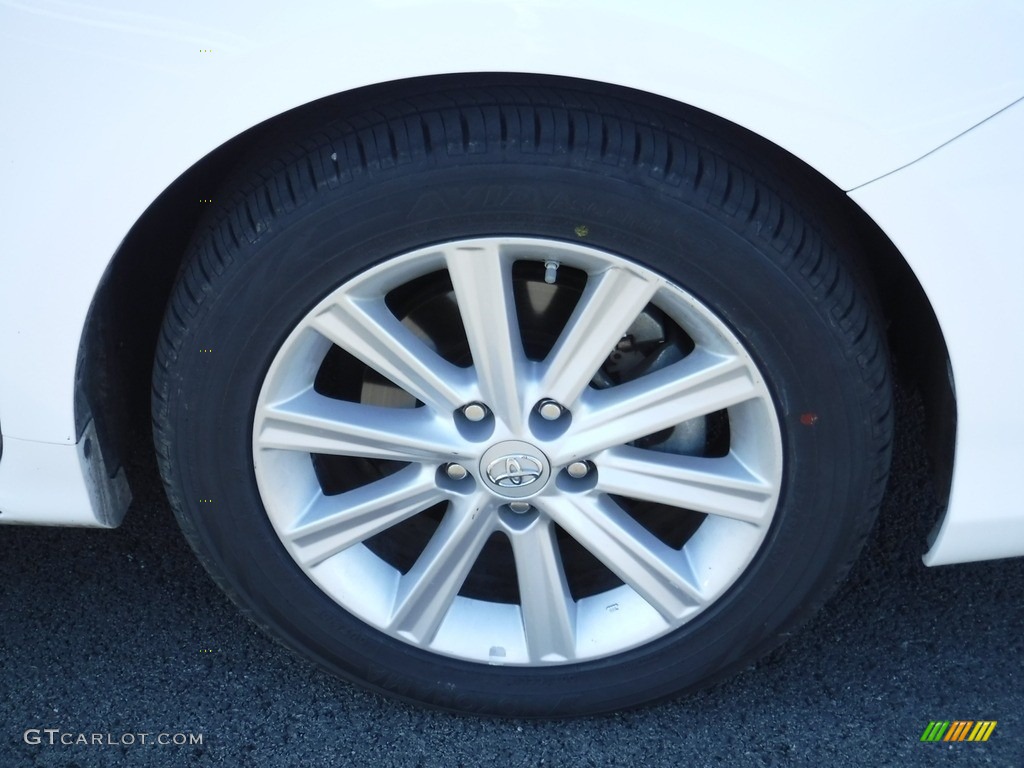 2014 Camry XLE V6 - Super White / Ivory photo #3
