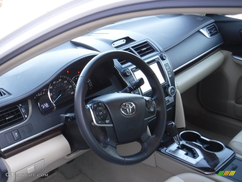 2014 Camry XLE V6 - Super White / Ivory photo #13