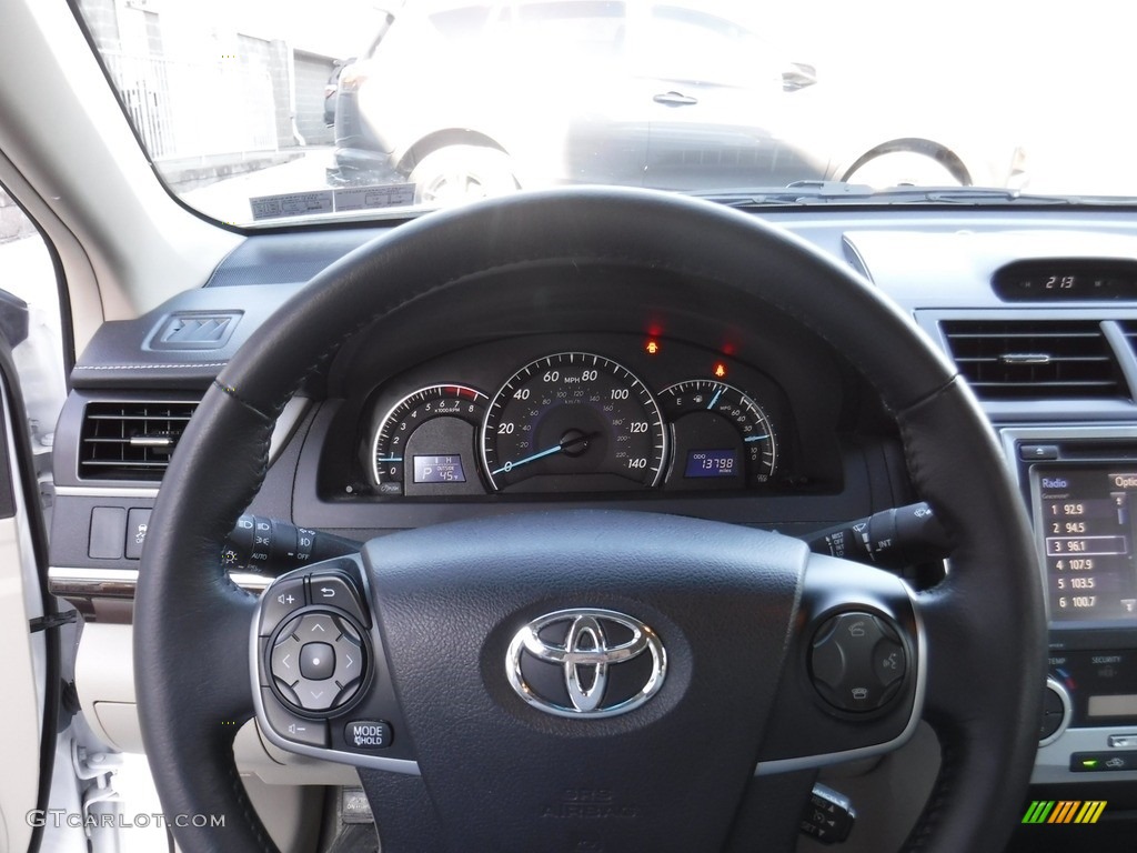 2014 Camry XLE V6 - Super White / Ivory photo #24