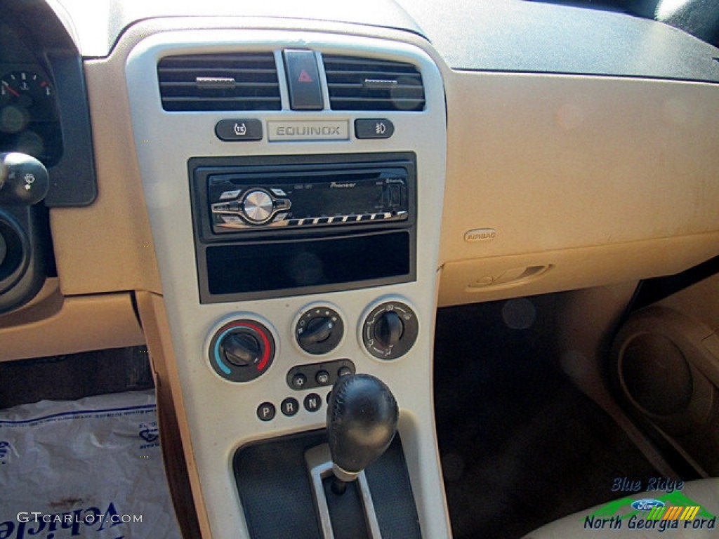 2005 Equinox LT - Sandstone Metallic / Light Cashmere photo #8