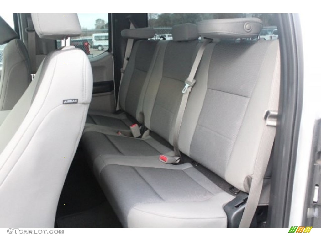 2016 F150 XL SuperCab - Ingot Silver / Medium Earth Gray photo #23